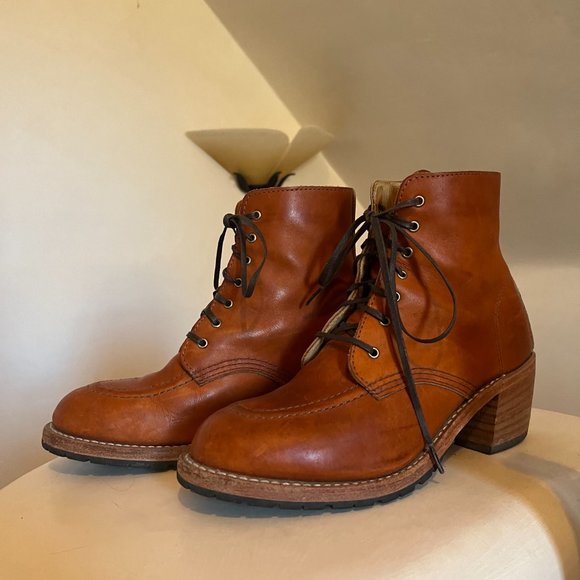 Red Wing Shoes Shoes - Redwing Clara Heritage Boot in Oro Legacy Leather 8.5